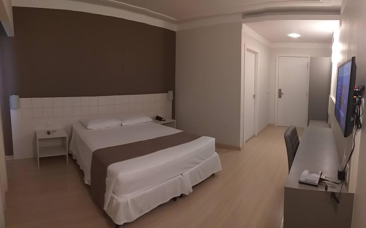 Villa Premium Hotel 이레싱 외부 사진