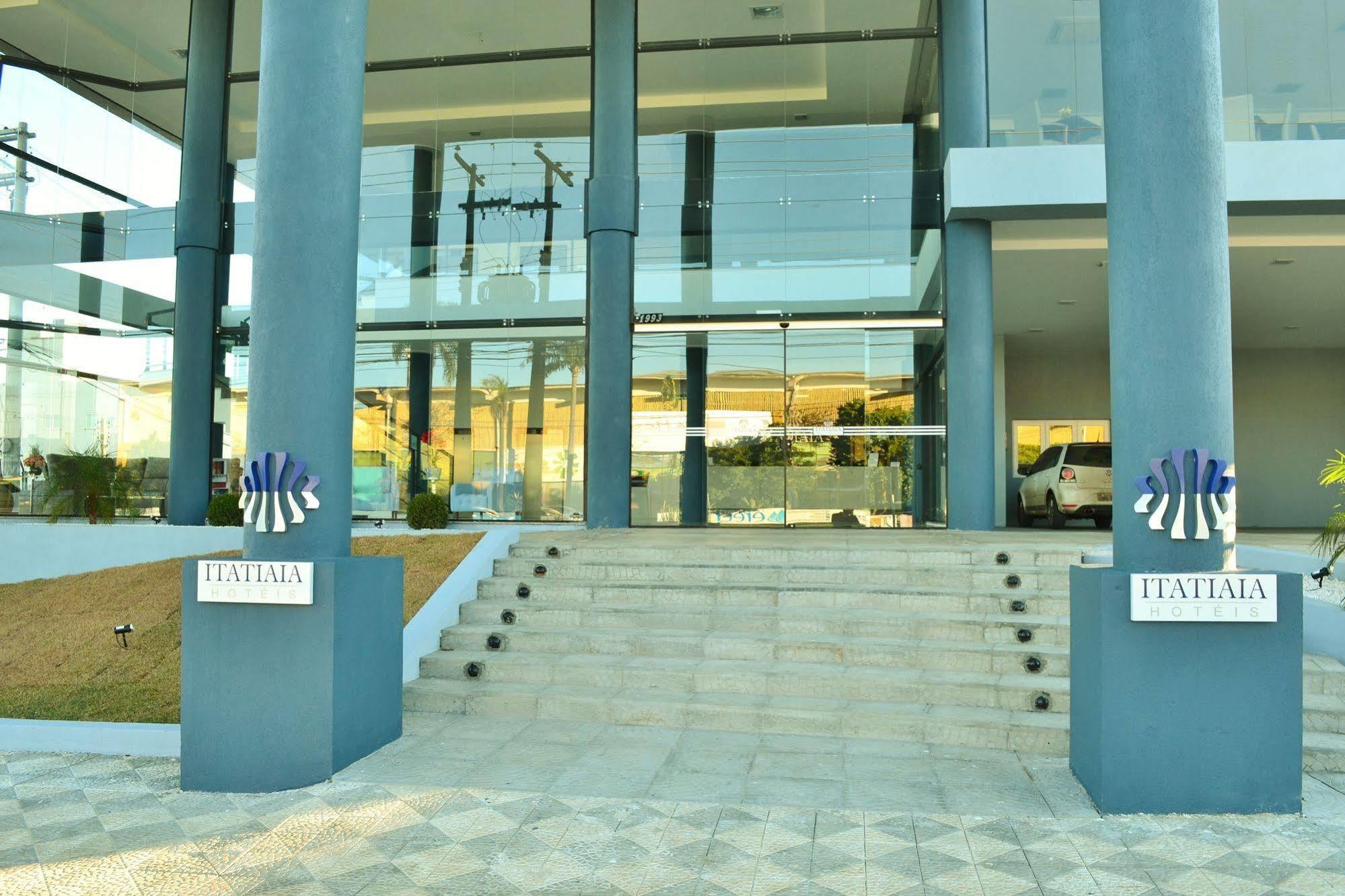 Villa Premium Hotel 이레싱 외부 사진